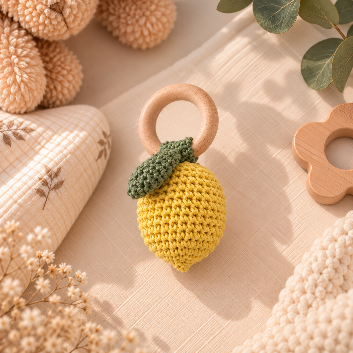 Hochet de dentition bébé en bois & crochet – Animaux 🧸